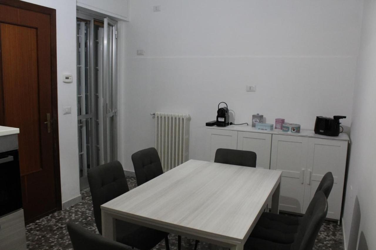 Apartment Little باري المظهر الخارجي الصورة
